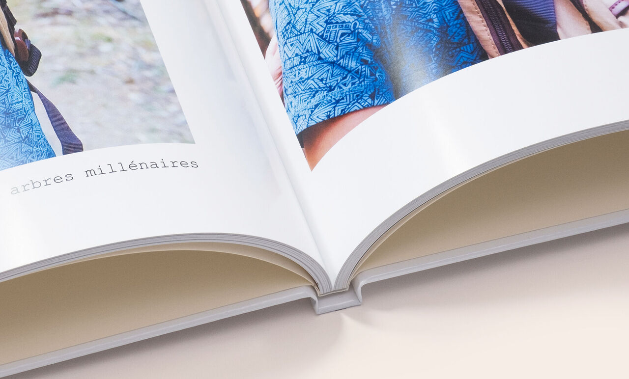 Zoom sur la reliure du Livre Photo CEWE XXL portrait